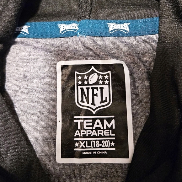 Philadelphia Eagles NFL Team Apparel Boys XL (18-20) Lightweight Hoodie Gray Blk - Picture 5 of 10